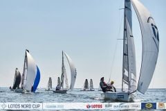 IZI Racing - Nautica 450 - Czarter na regaty